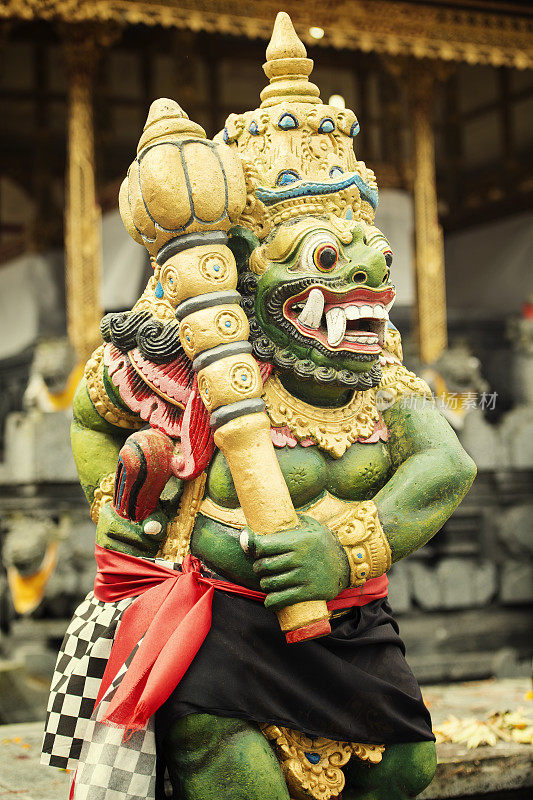 一尊女神雕像，Pura Ulun Danu Batur庙，巴厘岛